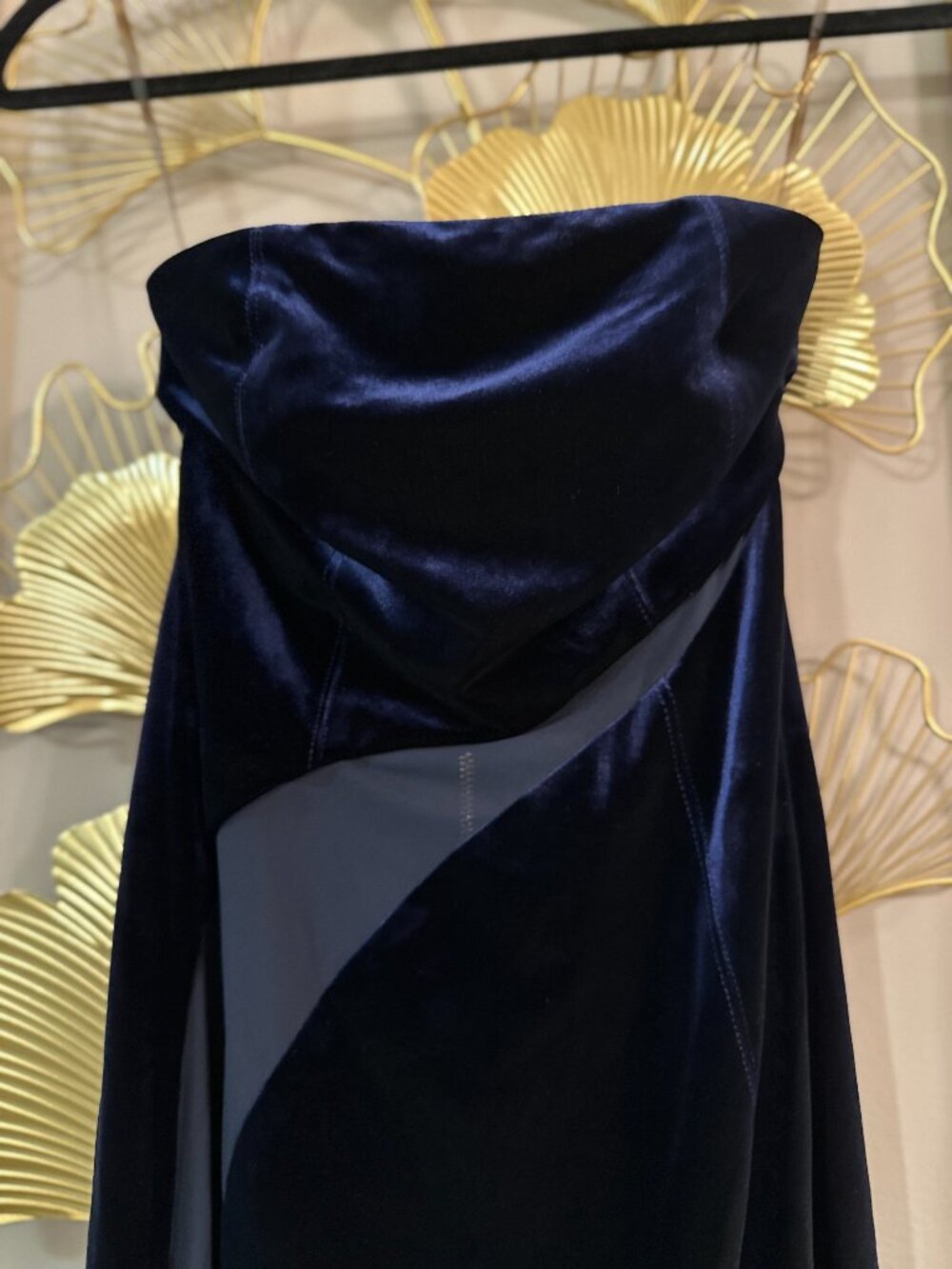 House of CB - Careda Velvet Mesh Dress - Picture 4 of 16